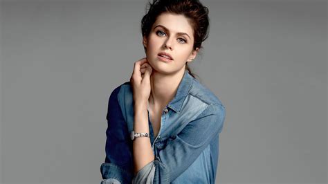 Awesome Alexandra Daddario 4K Wallpapers